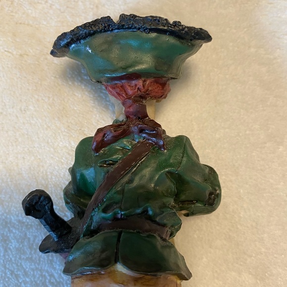 Pirate Skeleton Figure - Picture 8 of 11